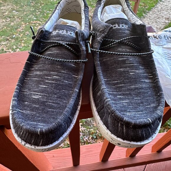 HEY DUDE WALLY YOUTH STRETCH BLACK Y5 L6 - Picture 1 of 5